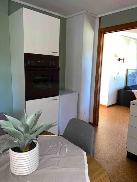 Fin, Enkel Leilighet Med Nydelig Strand I Naerheten Apartment Amdals Verk Luaran gambar
